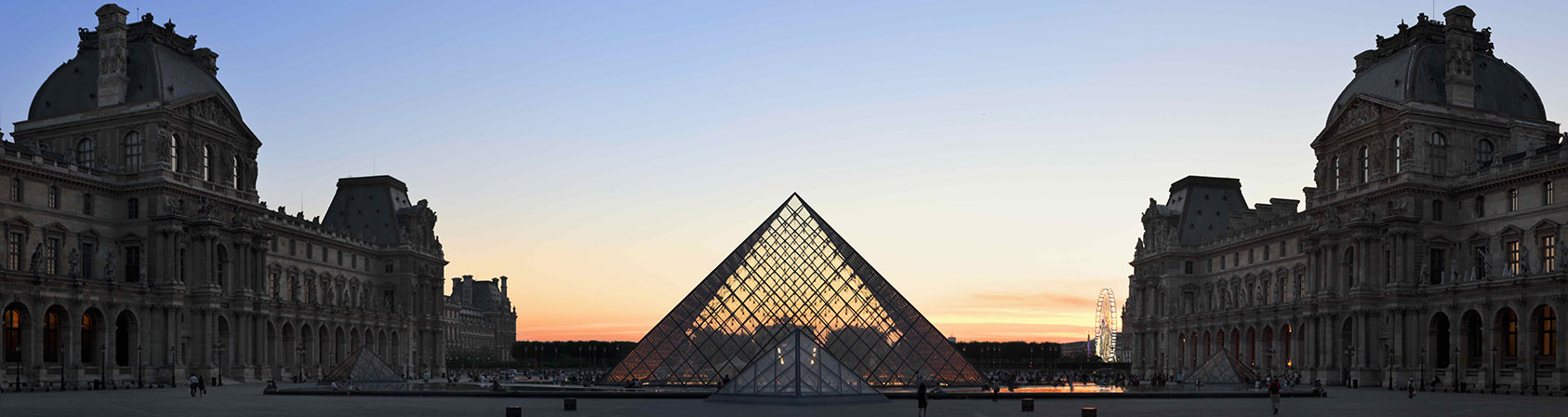 Louvre_Pyramid_Footsteps_of_the_Impressioists